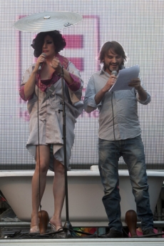 Proclamation. The singer and actress La Terremoto de Alcorcon with the actor Fernando Tejero