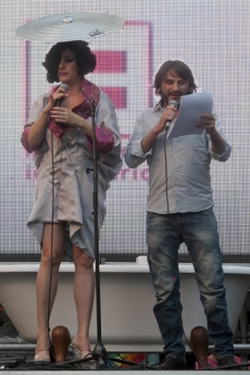 Proclamation. The singer and actress La Terremoto de Alcorcon with the actor Fernando Tejero